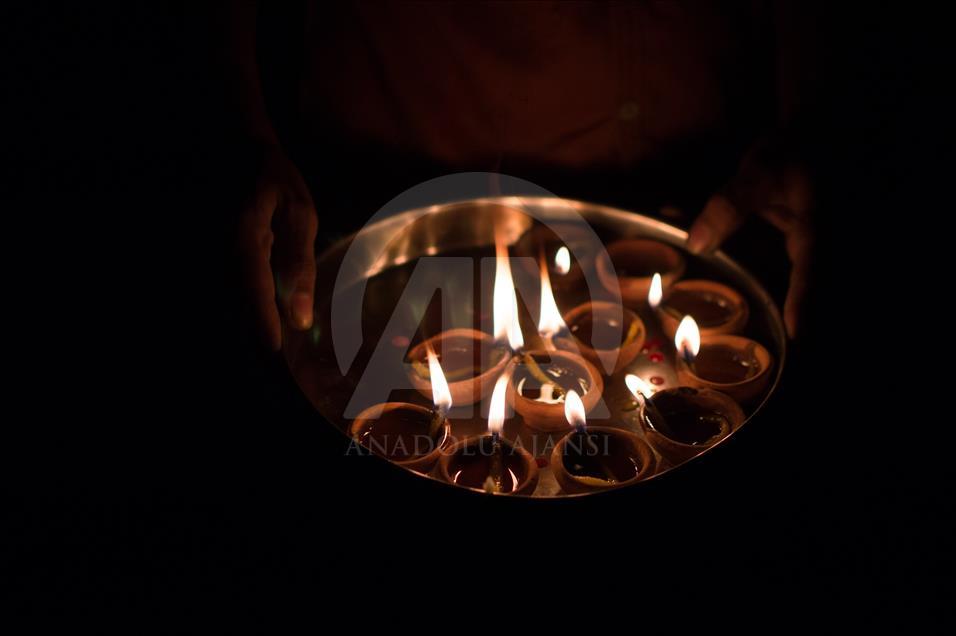 Hindistan'da "Işık" Festivali: Diwali