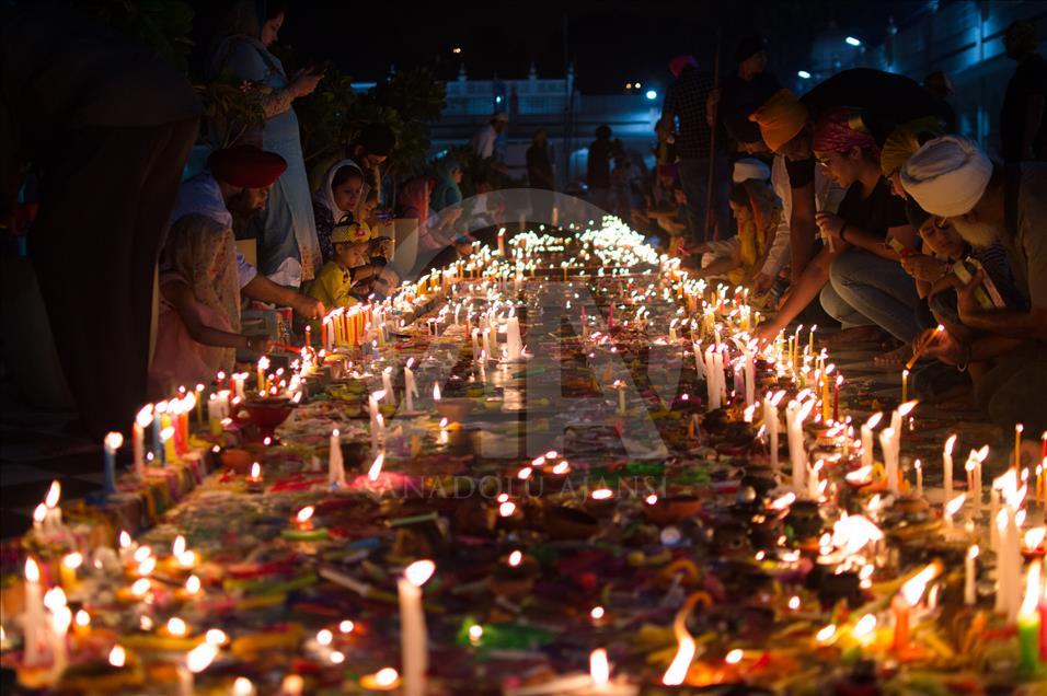 Hindistan'da "Işık" Festivali: Diwali