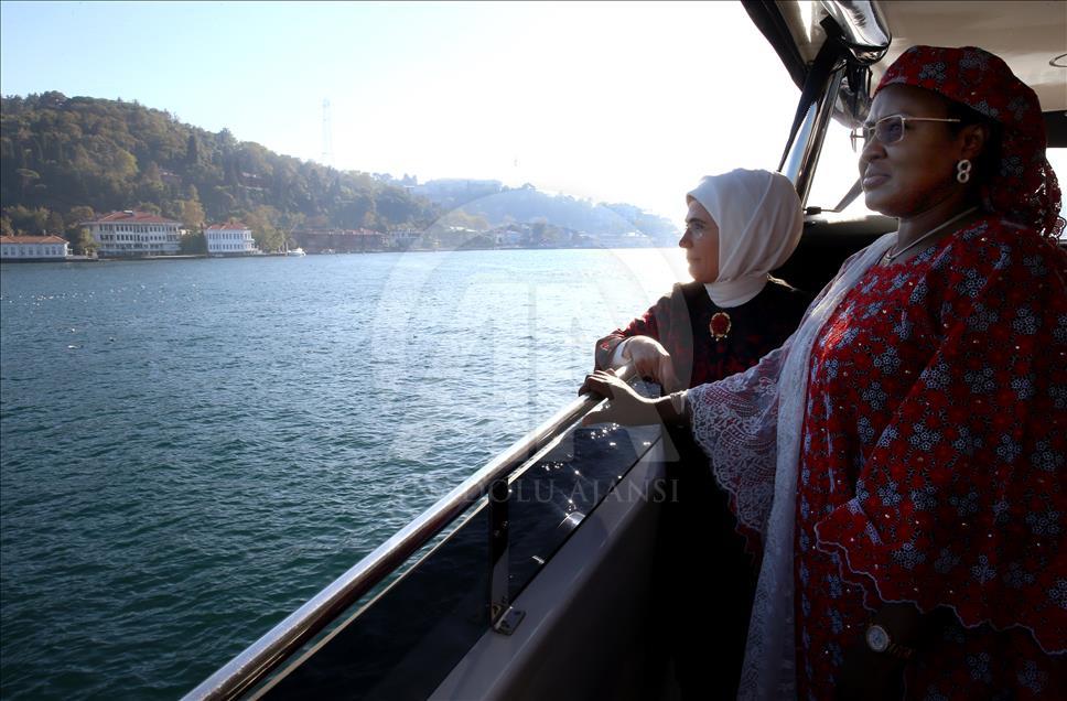 Cumhurbaşkanı Erdoğan'ın eşi Emine Erdoğan, liderlerin eşleri onuruna yemek verdi