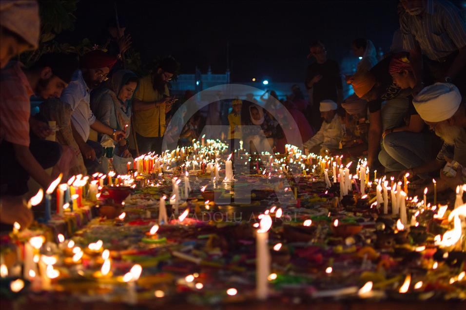 Hindistan'da "Işık" Festivali: Diwali