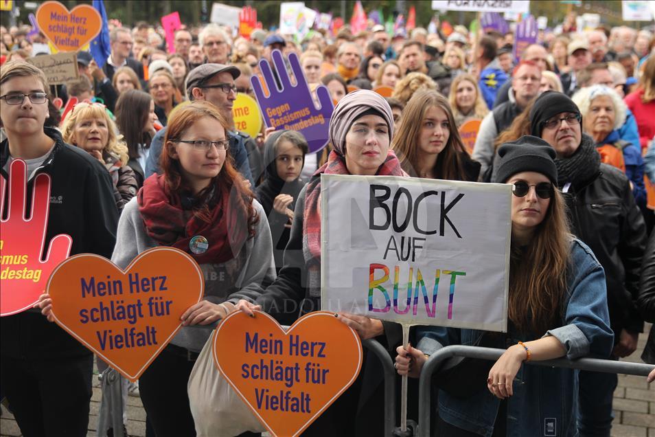 تجمع اعتراضی علیه حزب «آلترناتیو برای آلمان» در برلین
