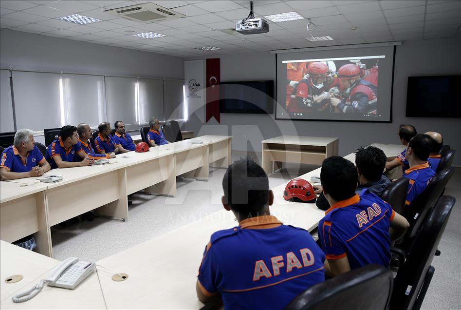 AFAD'ın kahramanları minik Azra'yı unutamıyor