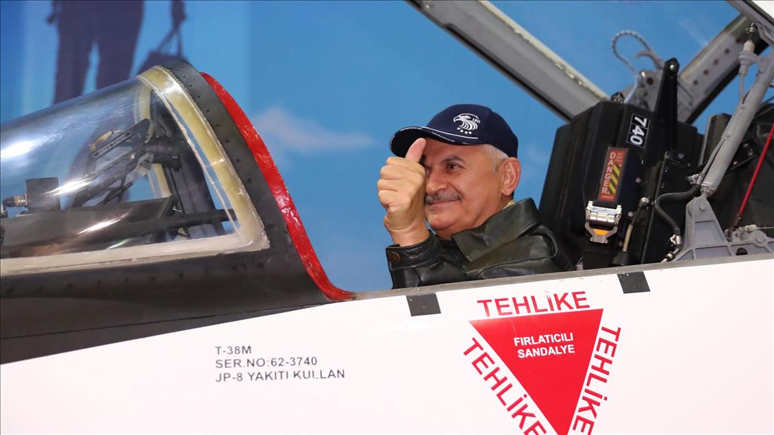 Yıldırım, Çiğli 2. Ana Jet Üs Komutanlığını ziyaret etti