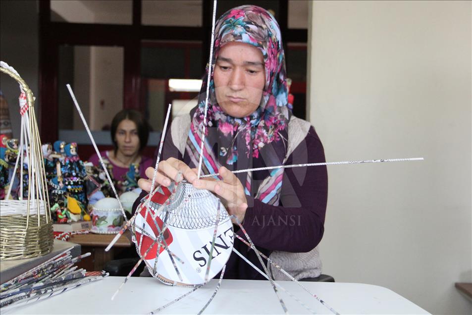 Hanımeli Çarşısı'nın "altın kızları"