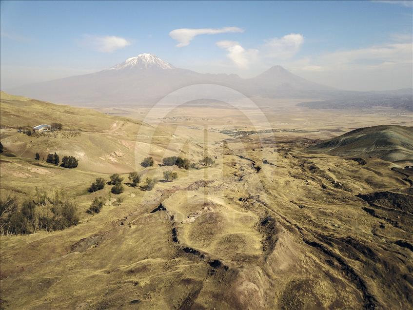 US researcher looks for Noah’s Ark in eastern Turkey