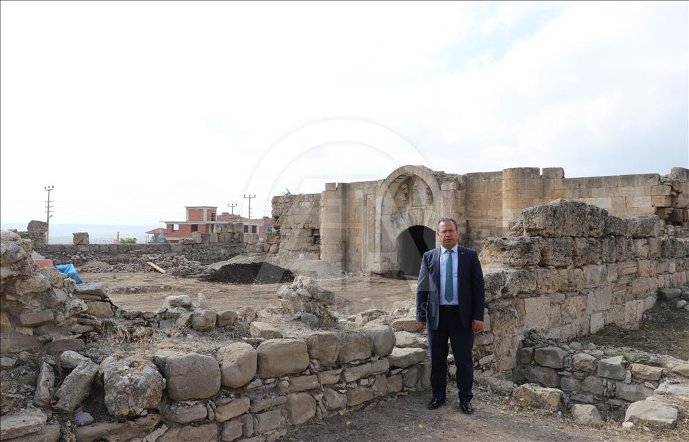 Çardak Han eski ihtişamına kavuşturulacak