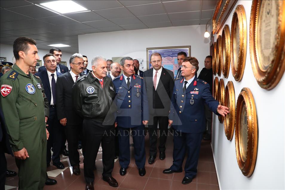 Yıldırım, Çiğli 2. Ana Jet Üs Komutanlığını ziyaret etti