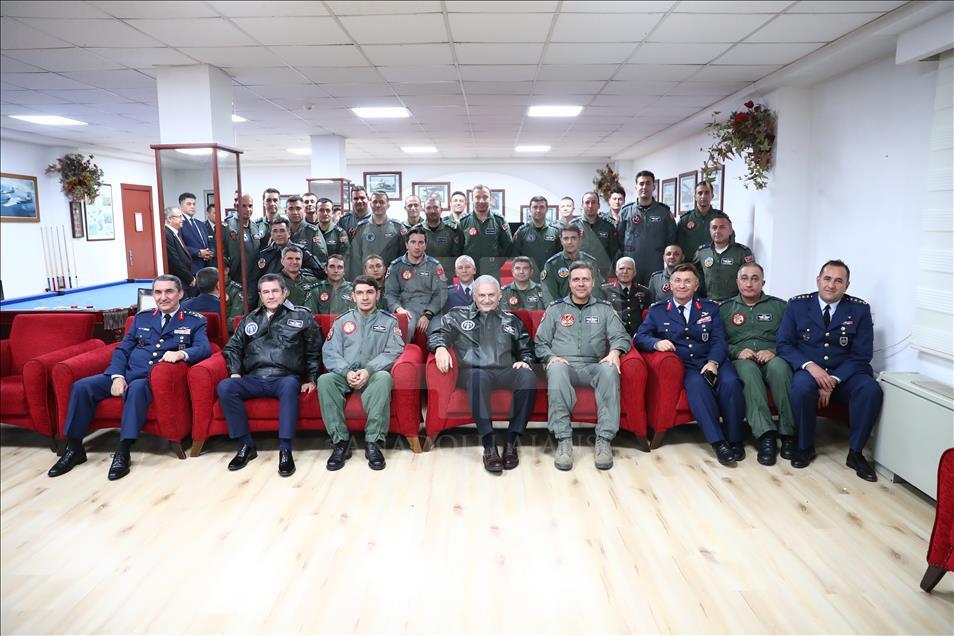 Yıldırım, Çiğli 2. Ana Jet Üs Komutanlığını ziyaret etti