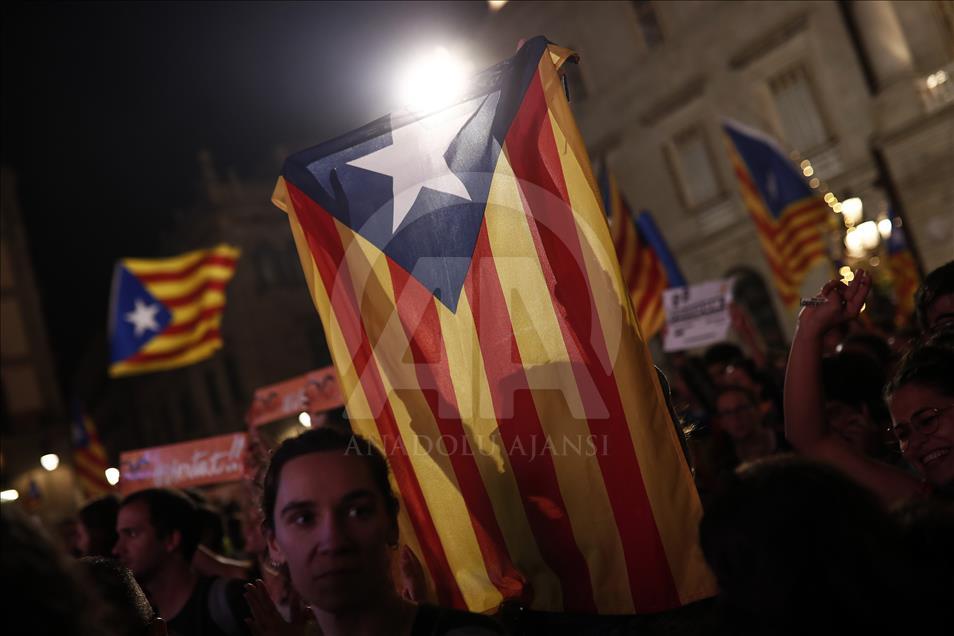 Katalonya'da bağımsızlık yanlıları sokaklarda