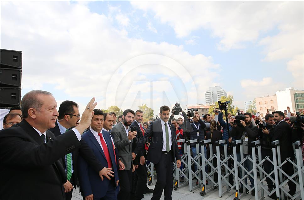 Erdoğan hap xhaminë e sapondërtuar "Melike Hatun" në Ankara
