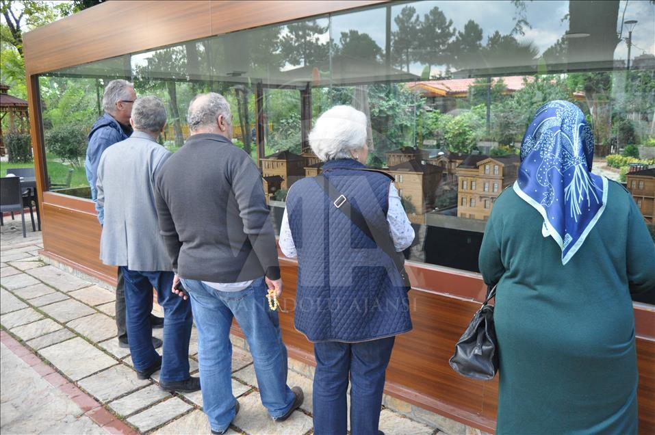 Bartın'ın 300 yıllık tarihini maketlere sığdırdı