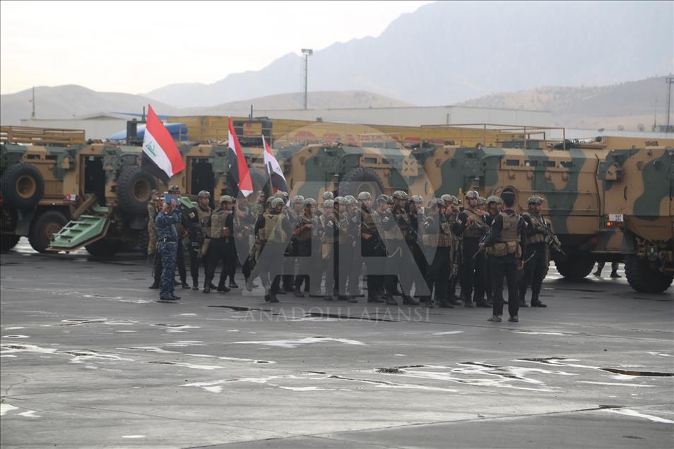 Türk ve Irak askerleri Halil İbrahim Sınır Kapısı'nda