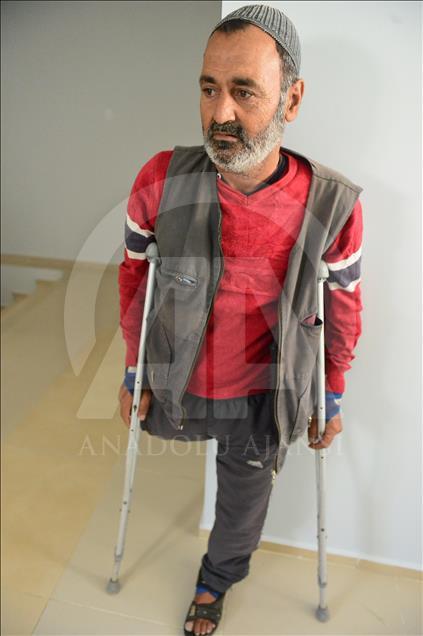 Savaş mağdurlarına "el-ayak" oluyorlar