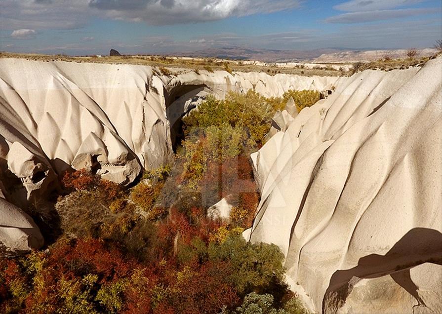 Sarının tonları Kapadokya'yı sardı