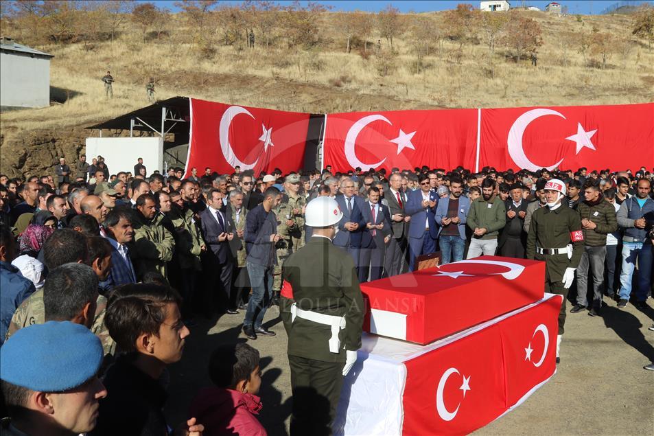 Hakkari'deki terör saldırısında yaralanan asker şehit oldu