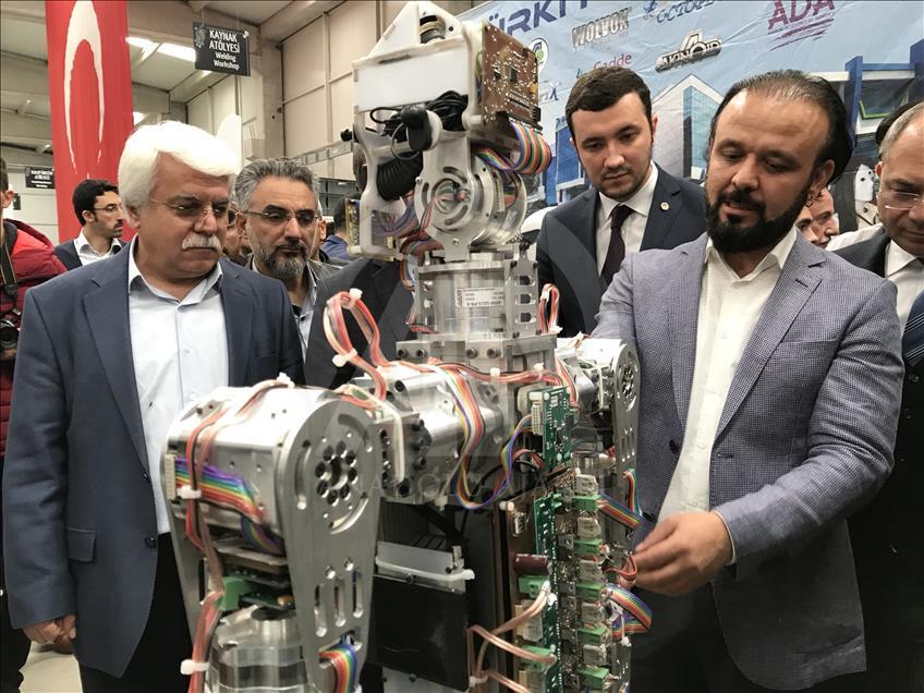 آغاز به کار نخستین کارخانه ساخت روبات انسان نمای ترکیه در قونیه
