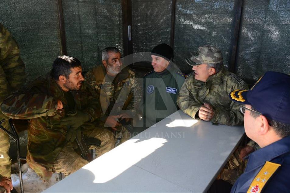 Komutanlardan sınır birliklerine ziyaret