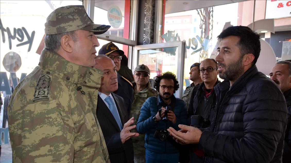 Komutanlar Yüksekova'da