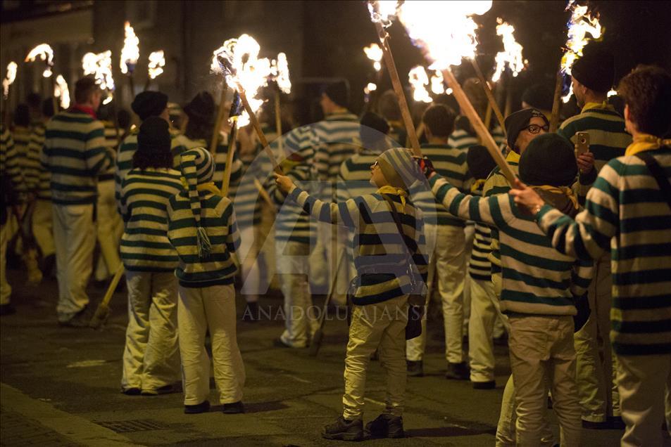 İngiltere'deki 400 yıllık "Şenlik Ateşi" festivali