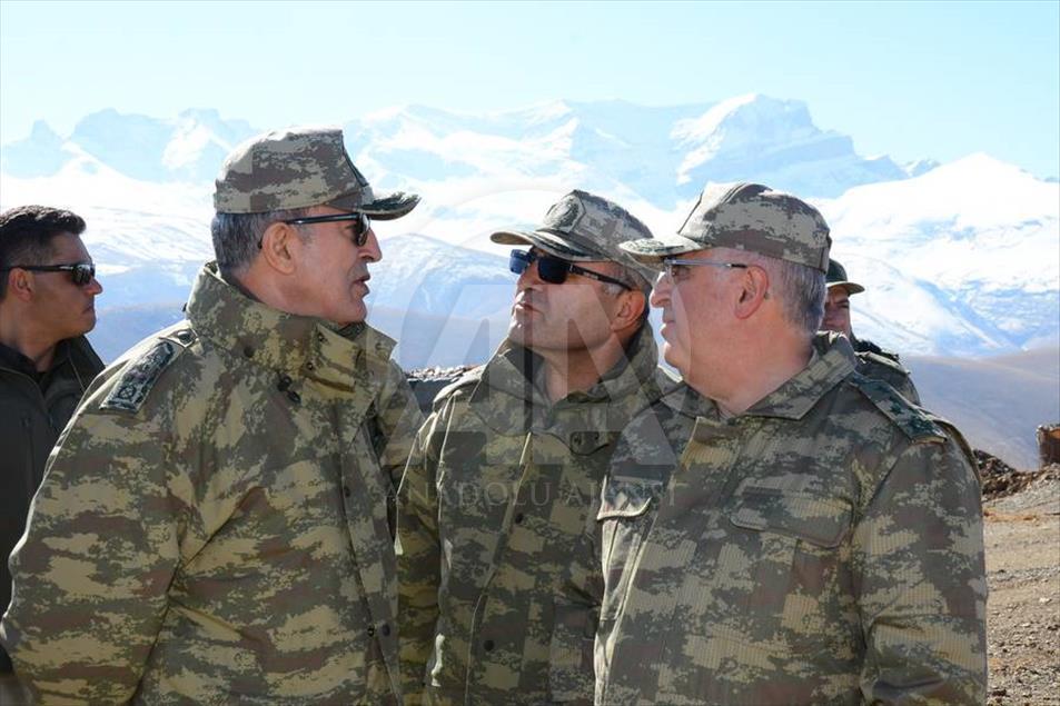 Komutanlardan sınır birliklerine ziyaret
