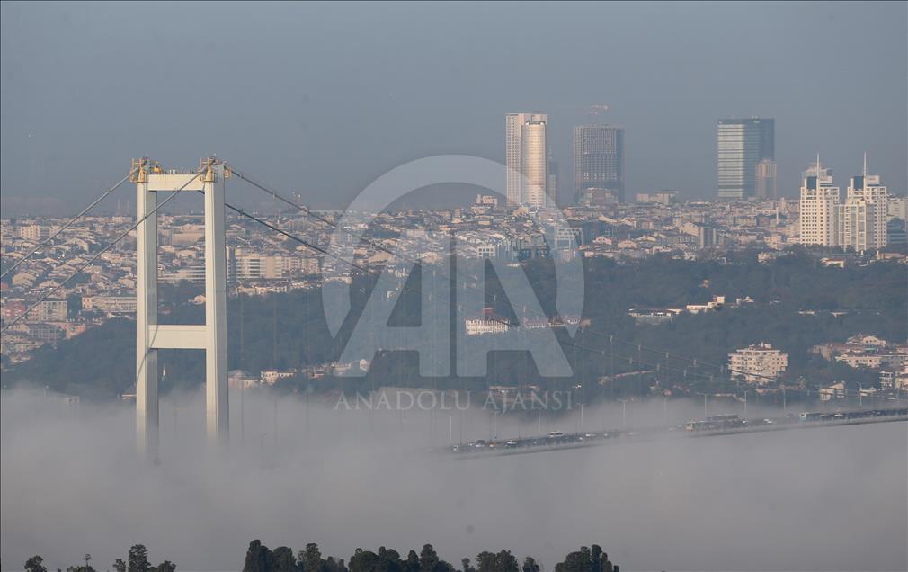 İstanbul'da sis