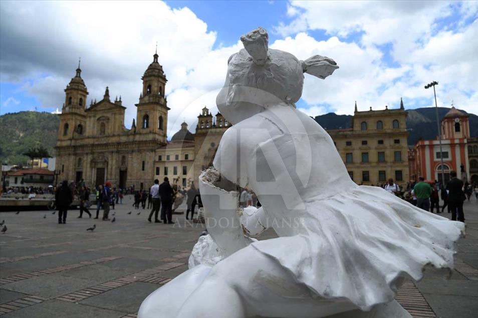 Esculturas de Xu Hongfei en Bogotá