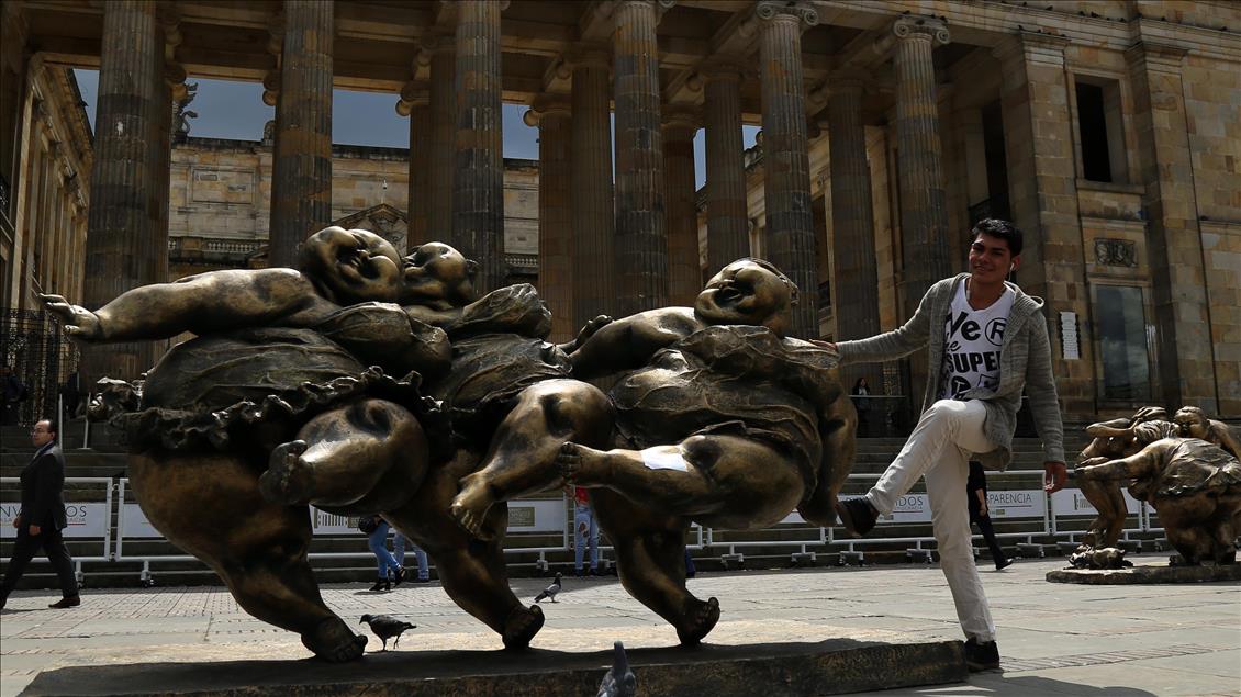 Çinli Xu Hongfei'nin heykelleri Kolombiya'da sergilendi