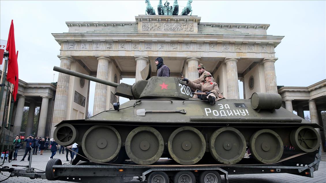 Berlin Duvarı'nın yıkılışının 27. yılı