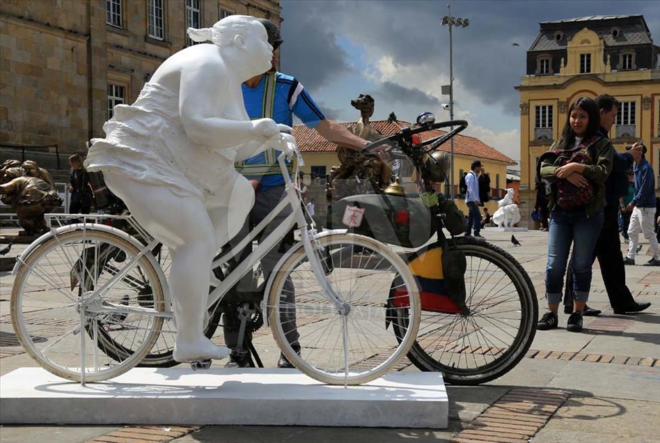 Esculturas de Xu Hongfei en Bogotá