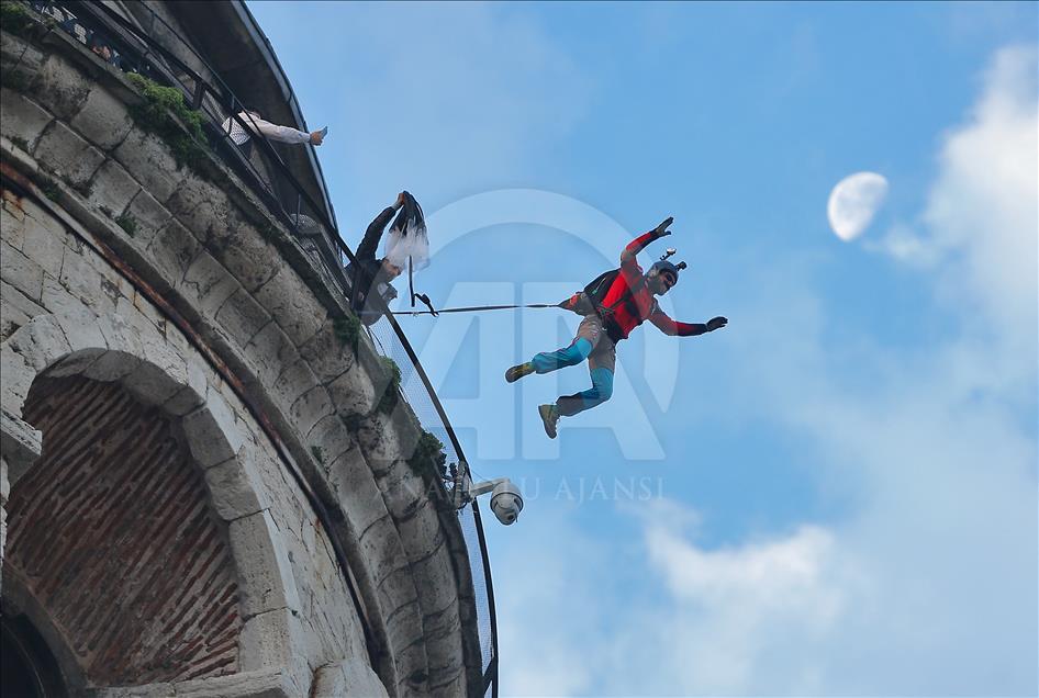 Extreme athlete Kocak jumps off historical Galata Tower