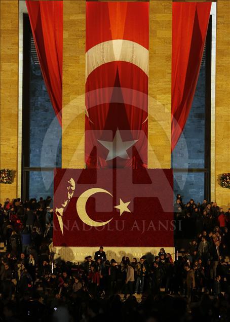 Büyük Önder Atatürk'ü anıyoruz