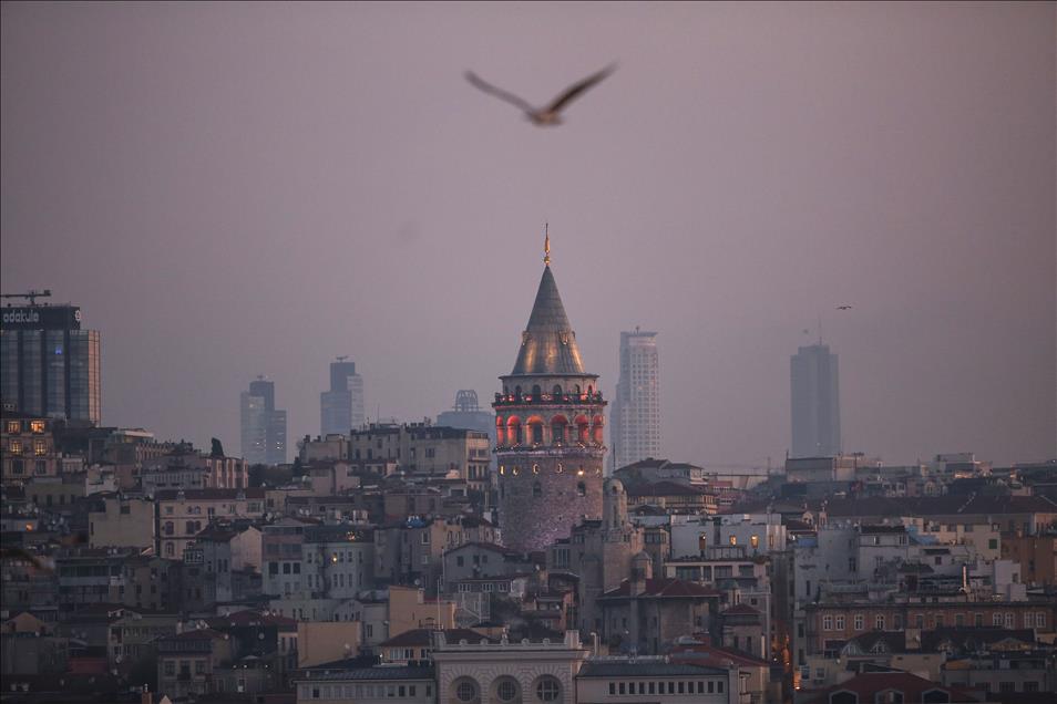 İstanbul'da puslu hava