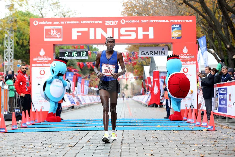 دو کنیایی قهرمان دو ماراتن استانبول شدند