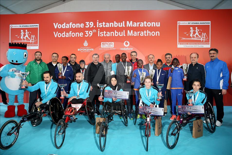 دو کنیایی قهرمان دو ماراتن استانبول شدند