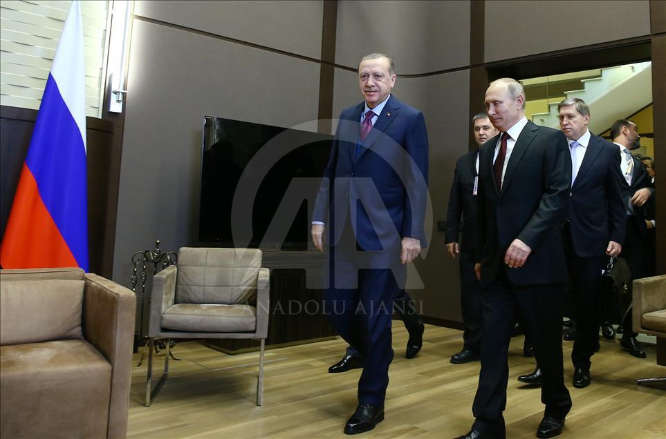 Cumhurbaşkanı Erdoğan, Putin ile bir araya geldi