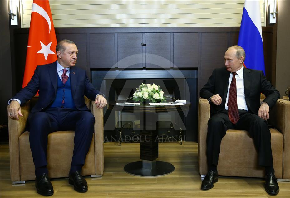 Cumhurbaşkanı Erdoğan, Putin ile bir araya geldi