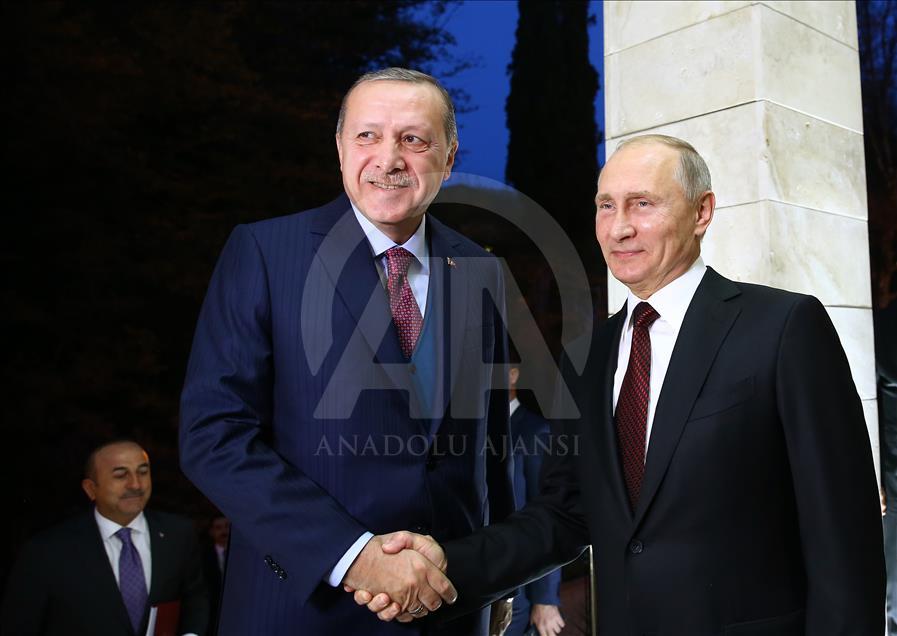 Cumhurbaşkanı Erdoğan, Putin ile bir araya geldi