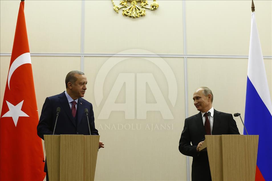 Cumhurbaşkanı Erdoğan, Putin ile bir araya geldi