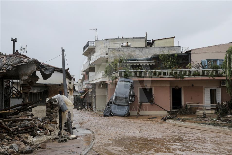 Grčka: U poplavama poginulo najmanje devet osoba