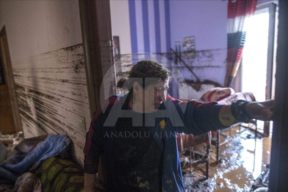 Deadly floods hit Greece