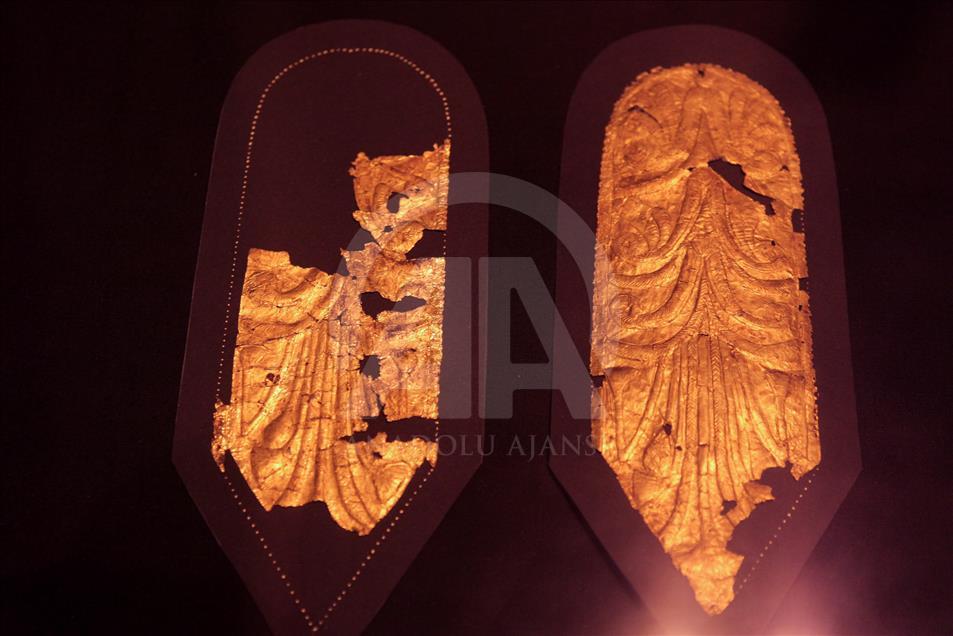 Tutankhamun's golden artefacts on display in Cairo