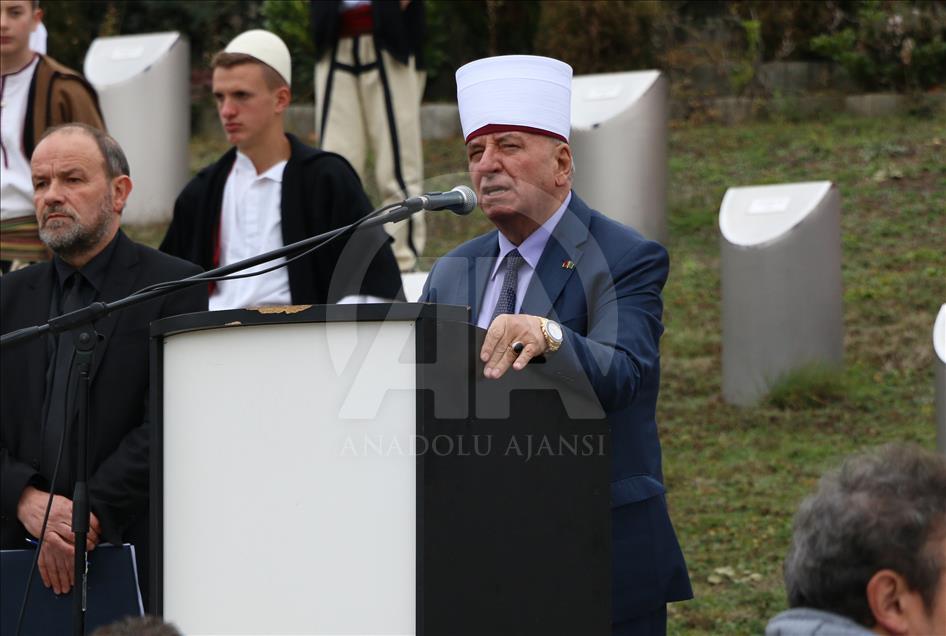 Makedonya'da katledilen Arnavutların ceset kalıntıları toprağa verildi