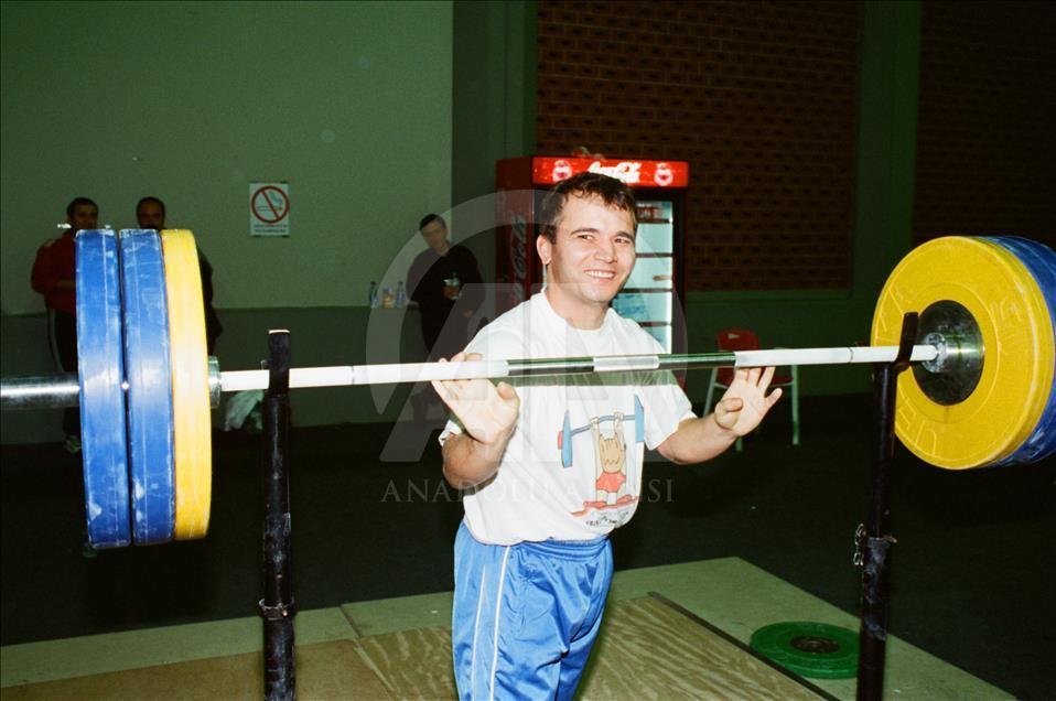 Скончался легендарный турецкий штангист