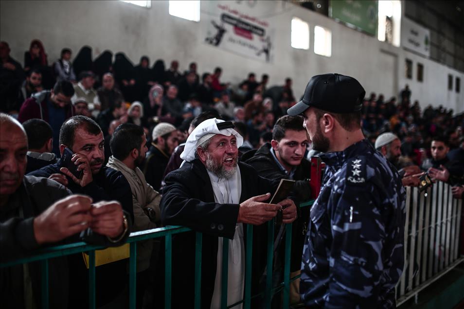 Rafah crossing opens for 3 days under Palestinian Authority for 1st time in 10 years