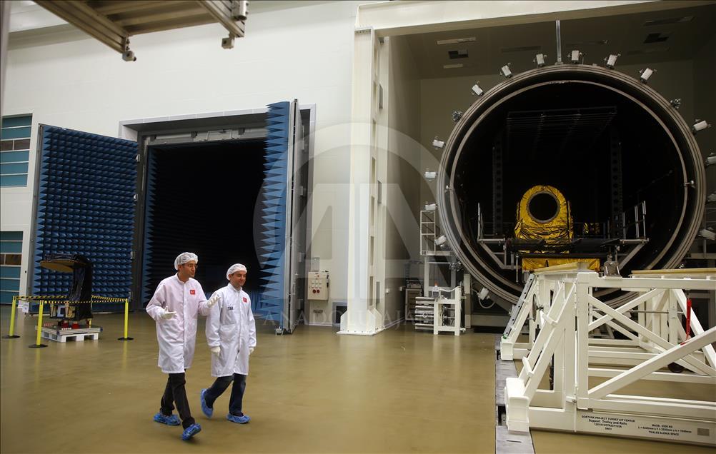 Türkiye'nin ilk uydu merkezi kapılarını AA'ya açtı