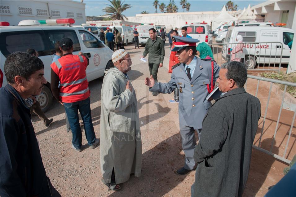 Maroc: funérailles de 15 femmes victimes d'une la bousculade lors de la distribution d’aides 
