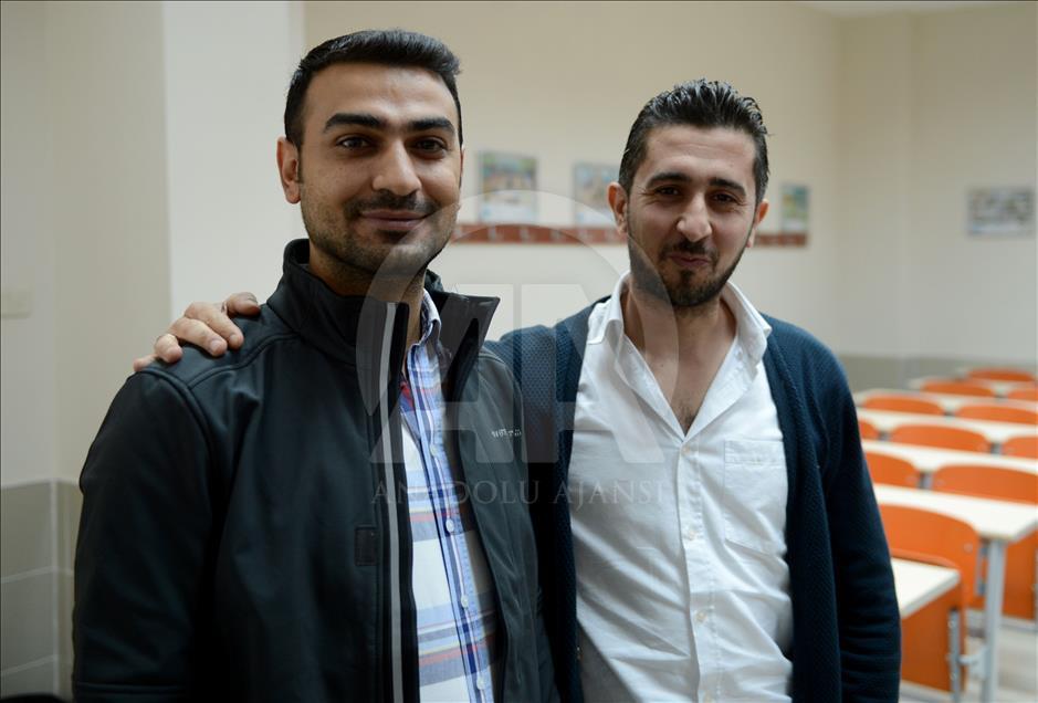 Réfugiés Syriens: Le turc devient la langue de l'amitié 
