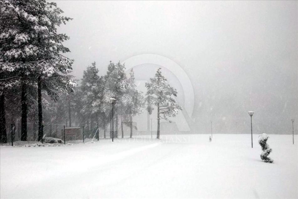 Turkey receives season’s first snowfall