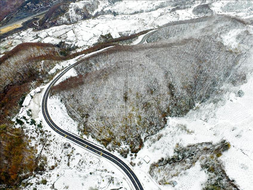 Bolu Dağı'nın kar manzarası 