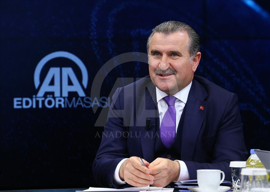 Gençlik ve Spor Bakanı Osman Aşkın Bak, AA Editör Masası’nda